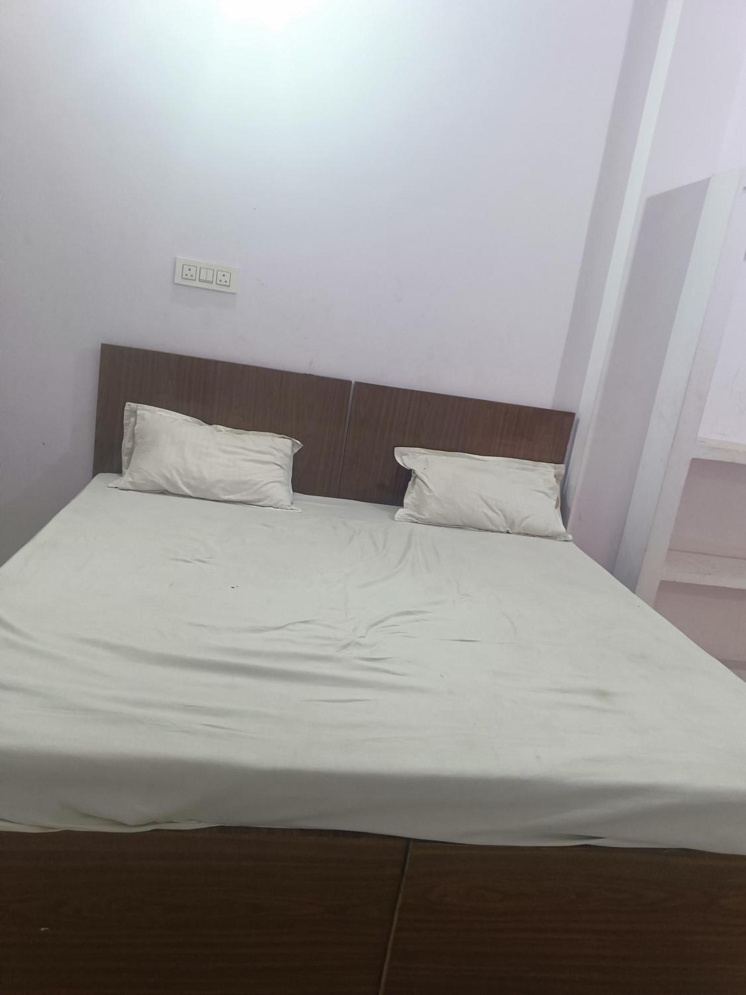 Отель La Ayodhya Residency Экстерьер фото