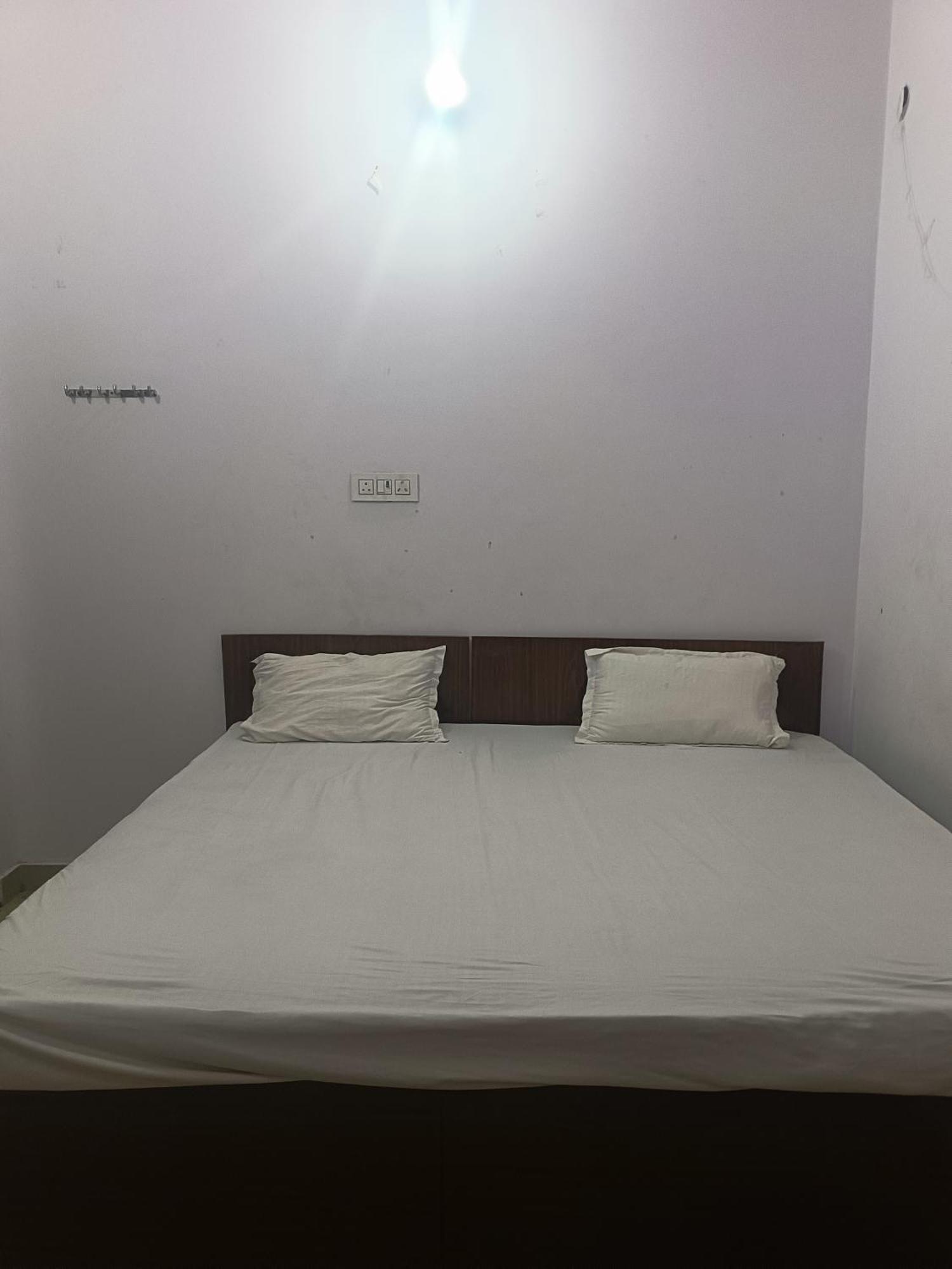 Отель La Ayodhya Residency Экстерьер фото