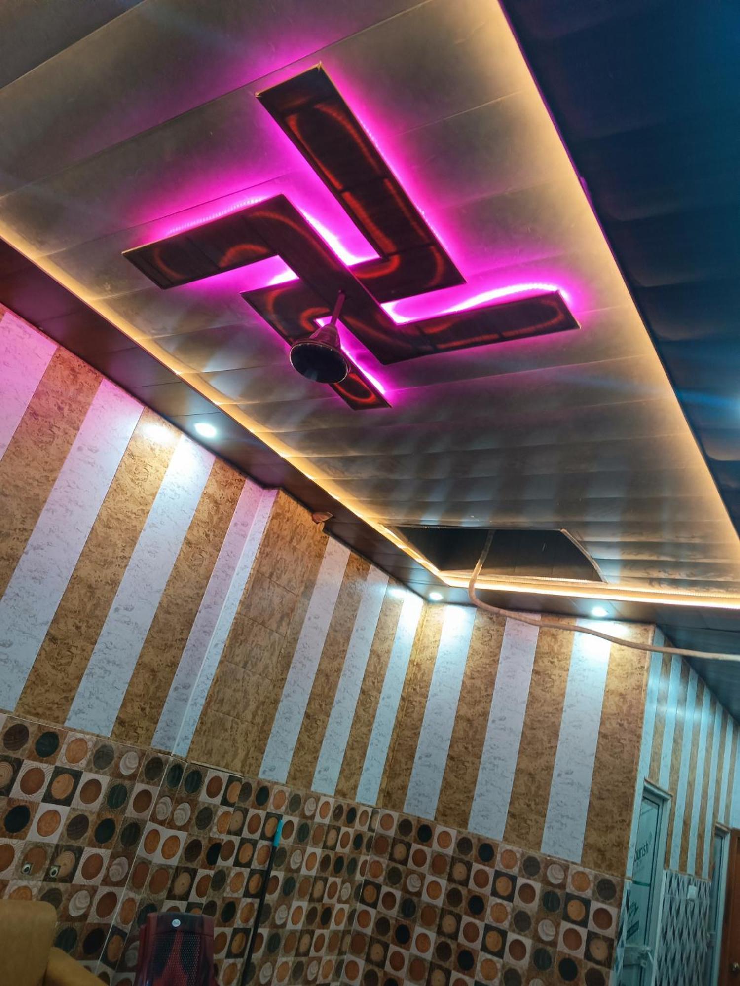 Отель La Ayodhya Residency Экстерьер фото